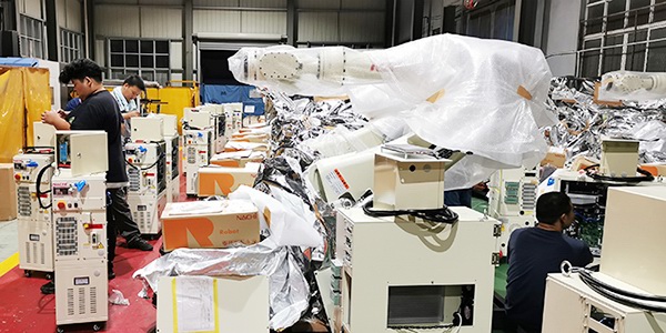 为了确保我国自主品牌环保汽车公司新项目的顺利投产，BSport体育官网的兄弟姐妹们“拼了”